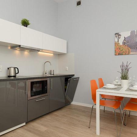 Central Planty Park Apartment Lobzowska By Noclegi Renters Krakkó Kültér fotó