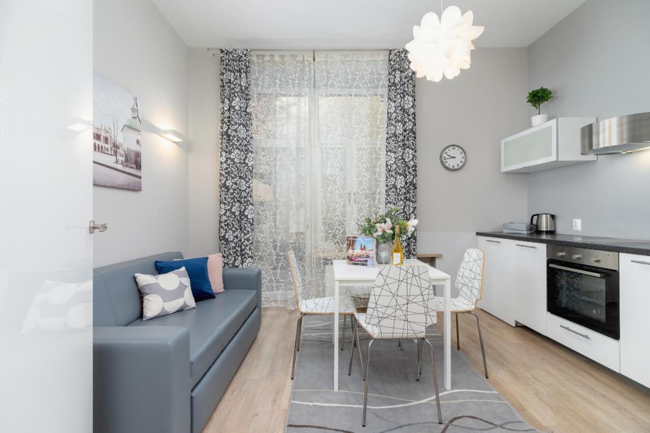 Central Planty Park Apartment Lobzowska By Noclegi Renters Krakkó Kültér fotó