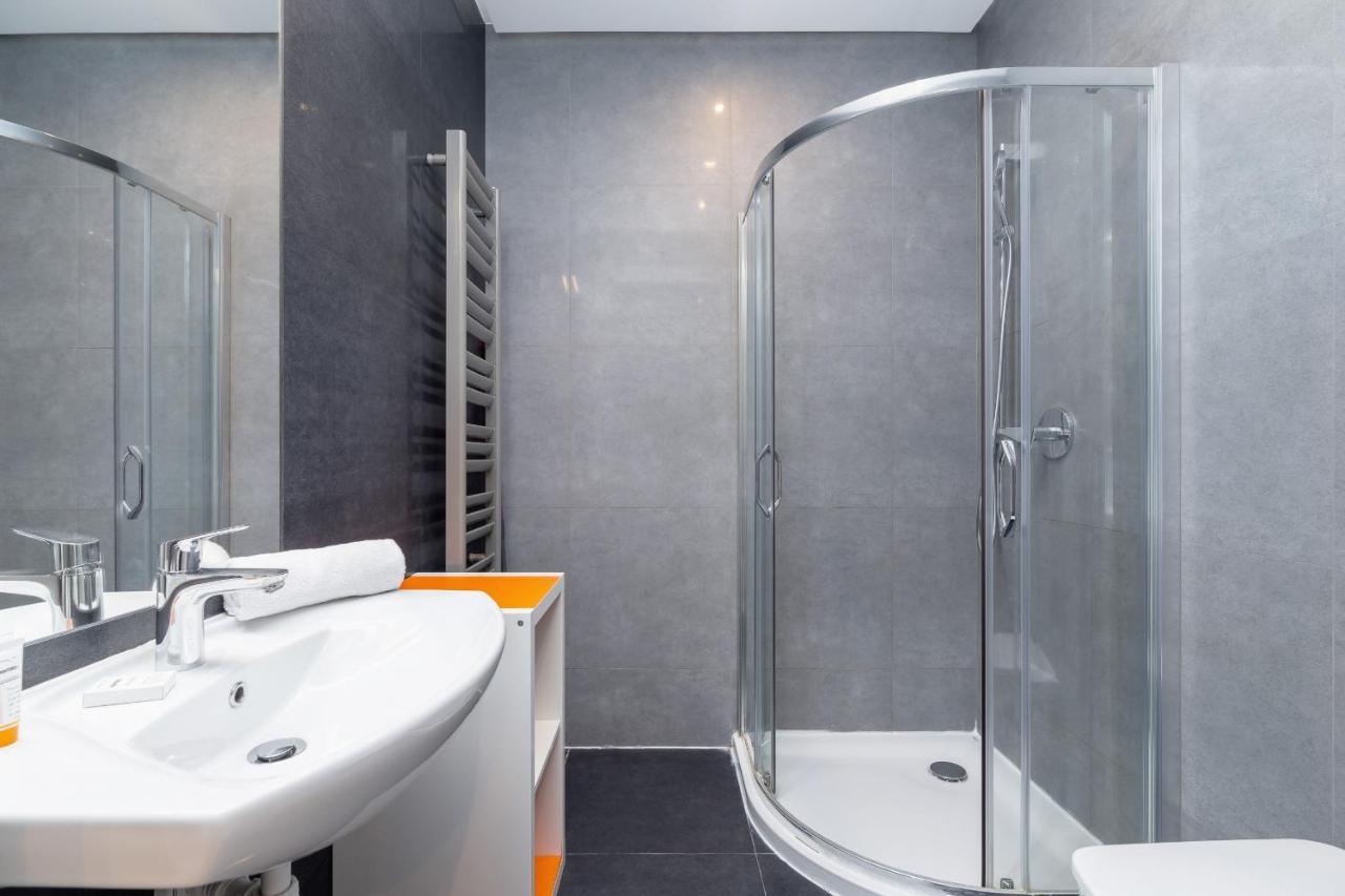 Central Planty Park Apartment Lobzowska By Noclegi Renters Krakkó Kültér fotó