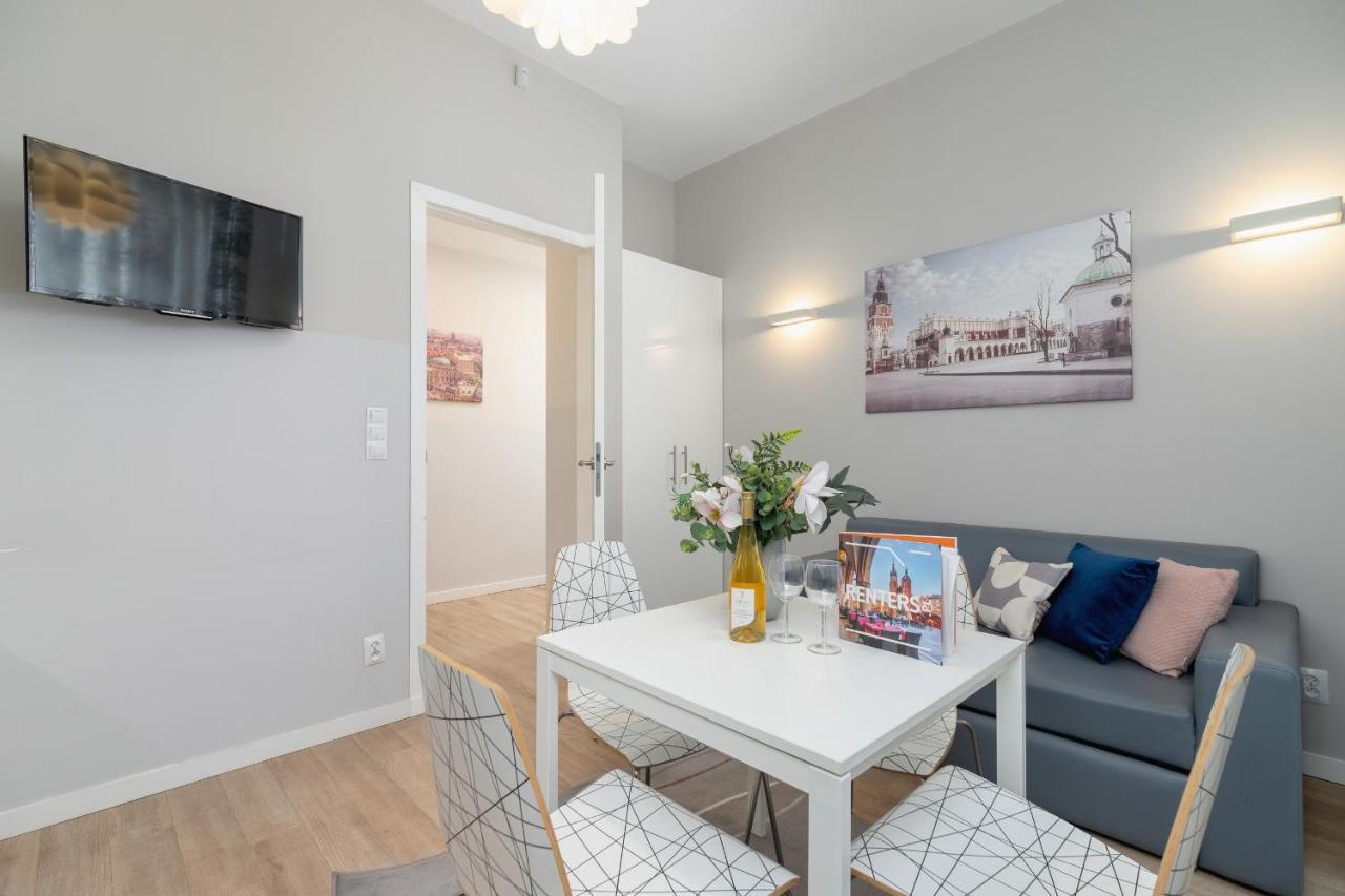Central Planty Park Apartment Lobzowska By Noclegi Renters Krakkó Kültér fotó