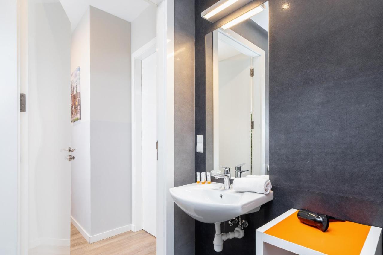 Central Planty Park Apartment Lobzowska By Noclegi Renters Krakkó Kültér fotó