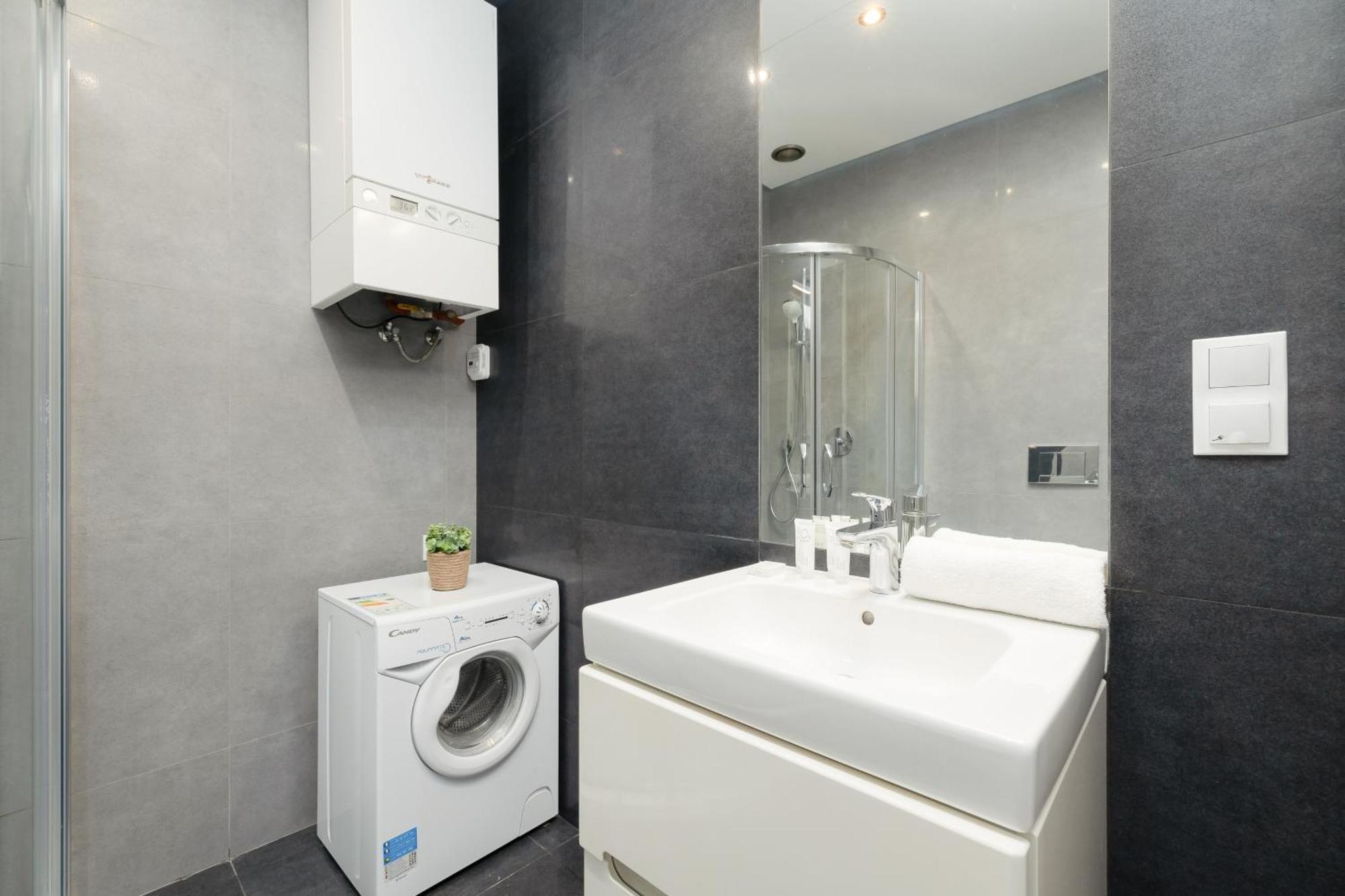 Central Planty Park Apartment Lobzowska By Noclegi Renters Krakkó Kültér fotó
